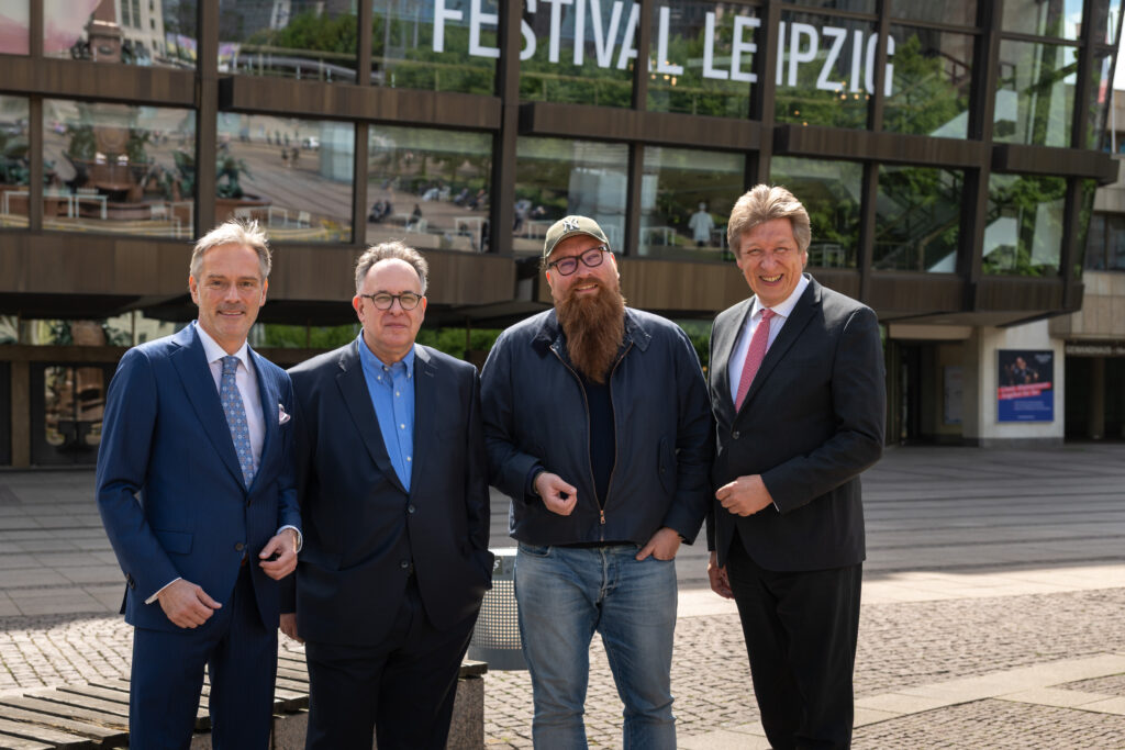 Steffen Hildebrand (Geschäftsführer der Stiftung Zukunft Gewandhaus zu Leipzig Projekte gGmbH), Martin Hoffmeister (verantwortlichen Redakteur von Gewandhaus Radio), Claudius Nießen (Prokurist und Gesellschafter von BEBE Medien), Prof. Andreas Schulz (Gewandhausdirektor) (v.l.n.r.)